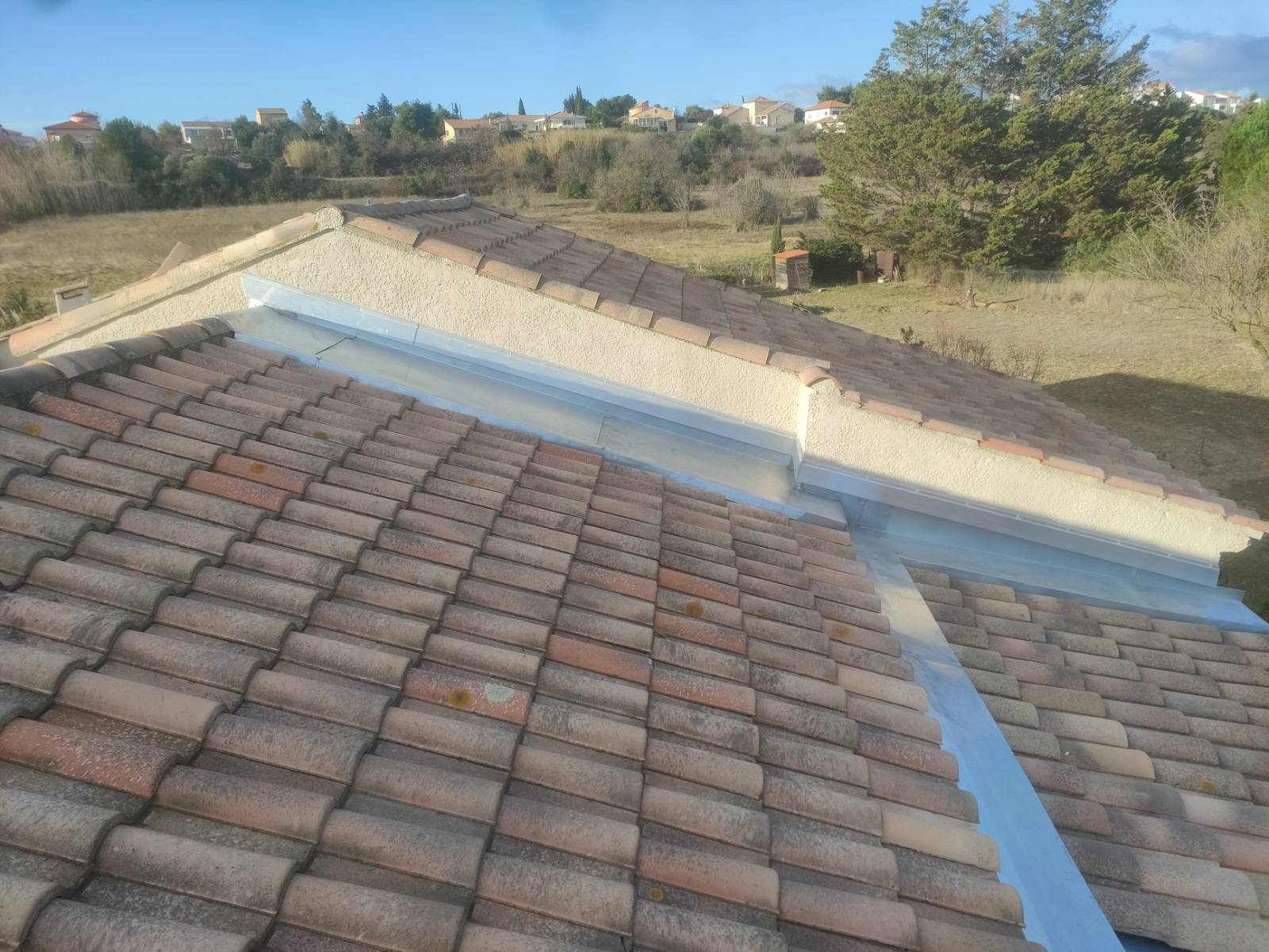 Diagnostic de toiture à Clermont l’Hérault, audit de votre toiture traditionnelle, industrielle et toit terrasse.