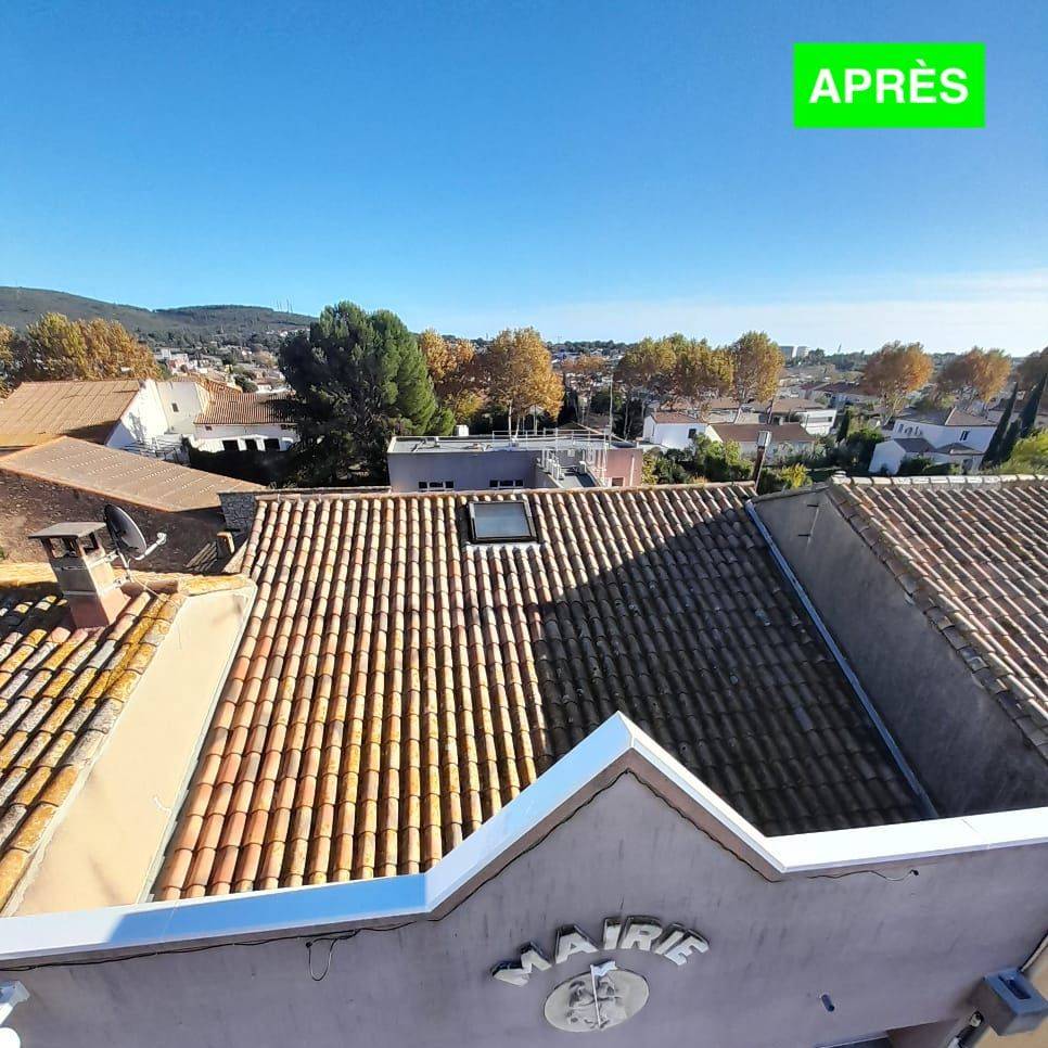 Réalisation de couvertine pour protéger et préserver l’étanchéité du fronton de la mairie de Balaruc-le-Vieux dans l’Hérault