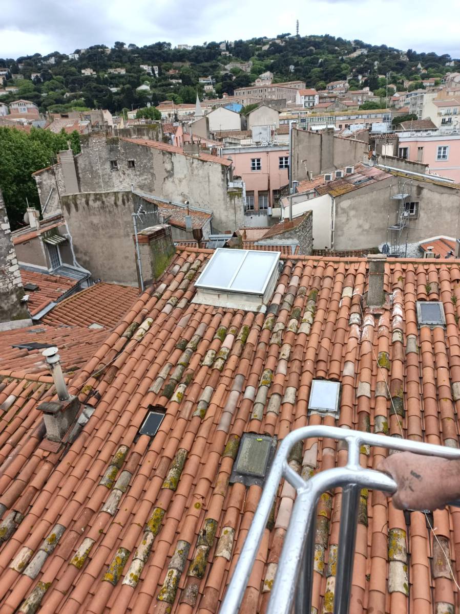 Recherche de fuite sur toit à Montpellier et Sète : expertise ADS Toitures