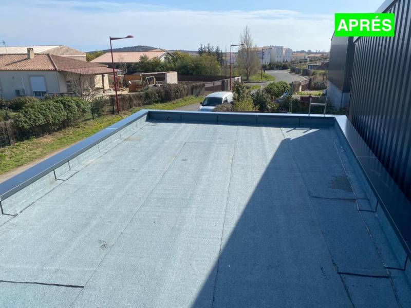 Réfection complète de l'étanchéité d'une toiture de garage : pose de couvertines et création d'une évacuation d'eau pluviale