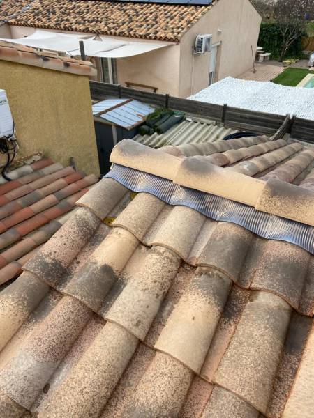 Pose faitage près de Montpellier hérault 34
