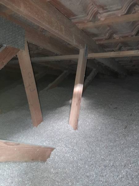 Ouate de cellulose pour l'isolation des combles perdus à Montpellier Hérault 34